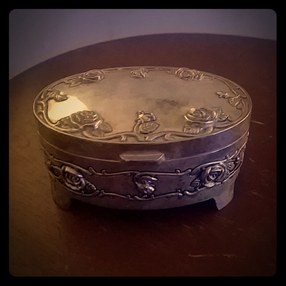 Regent Square, silver trinket box